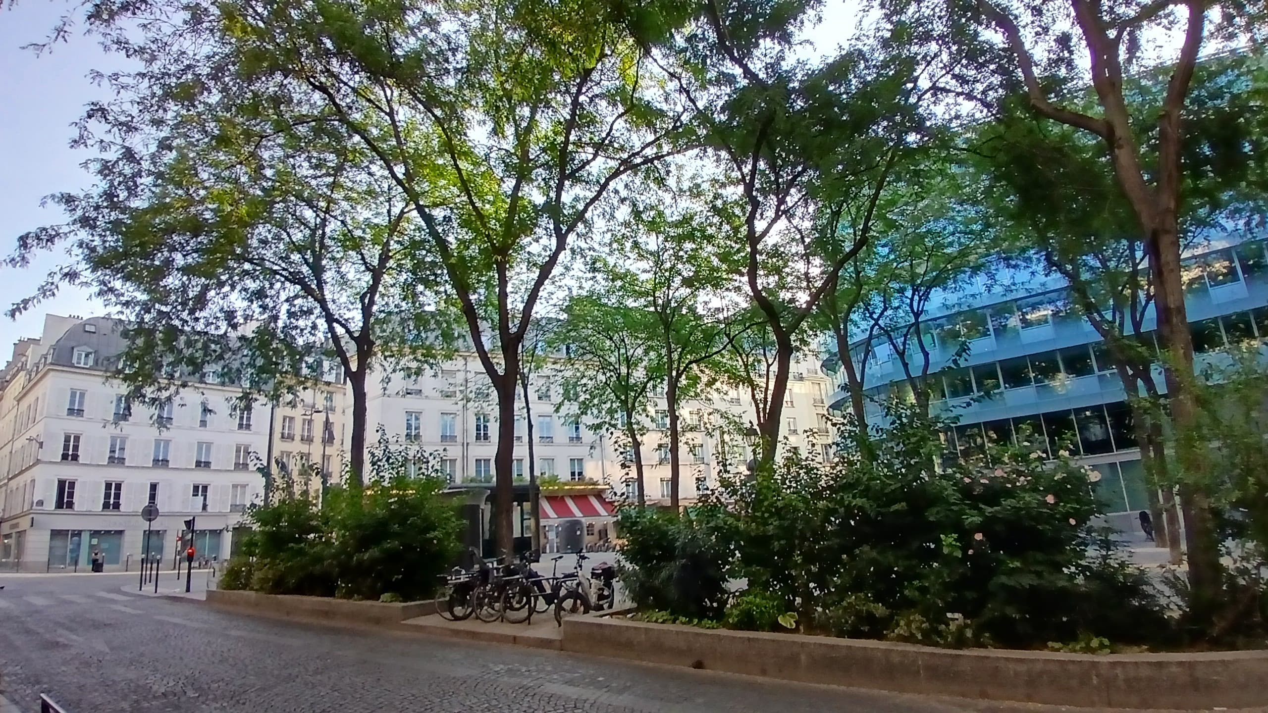Photo récente : 8e arrondissement
