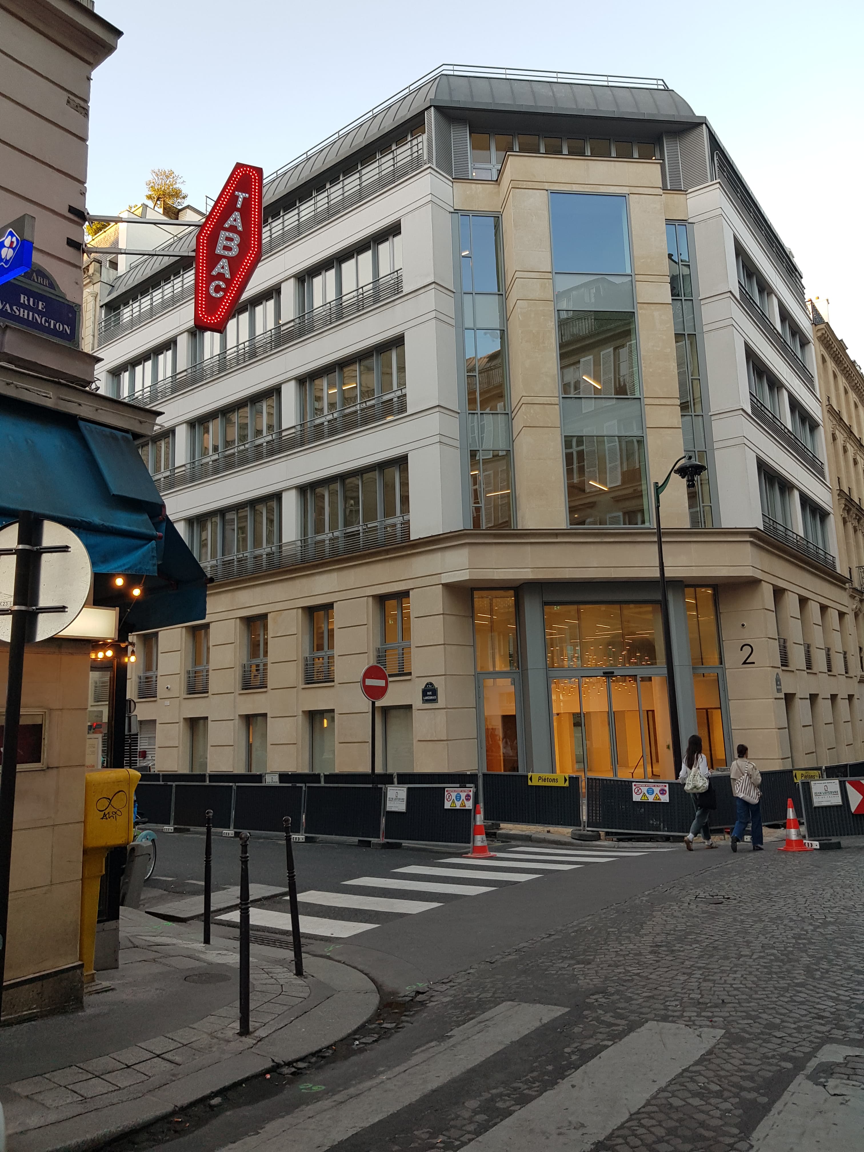 Photo récente : 8e arrondissement
